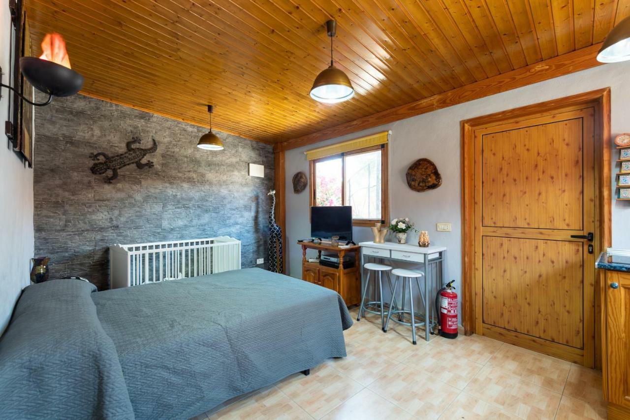 Camping Cabin - Private Solarium & Pool - Bbq San Bartolomé المظهر الخارجي الصورة